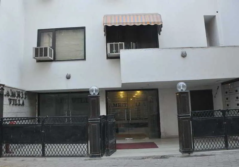 Hotel Amrit Villa Δελχί